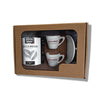 Confezione regalo Bacca Rossa con caffè macinato moka Intenso - barattolo da 250g e set di due tazzine con piattini. Miscela intensa di caffè tostato artigianalmente, ideale per moka. Torrefazione italiana di alta qualità.